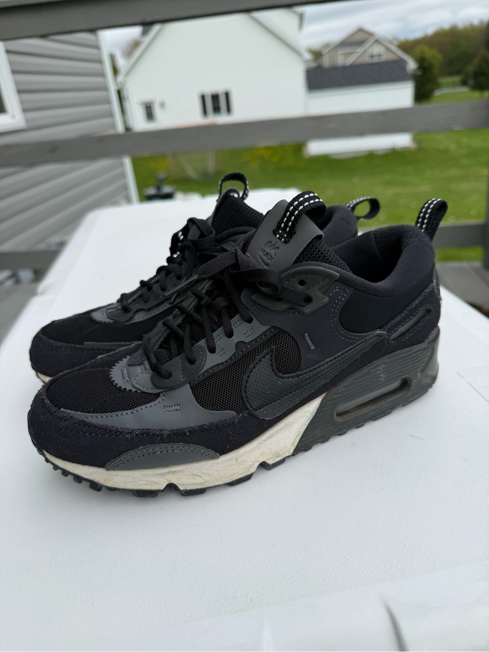 Nike Black Air Max Sneakers 7.5